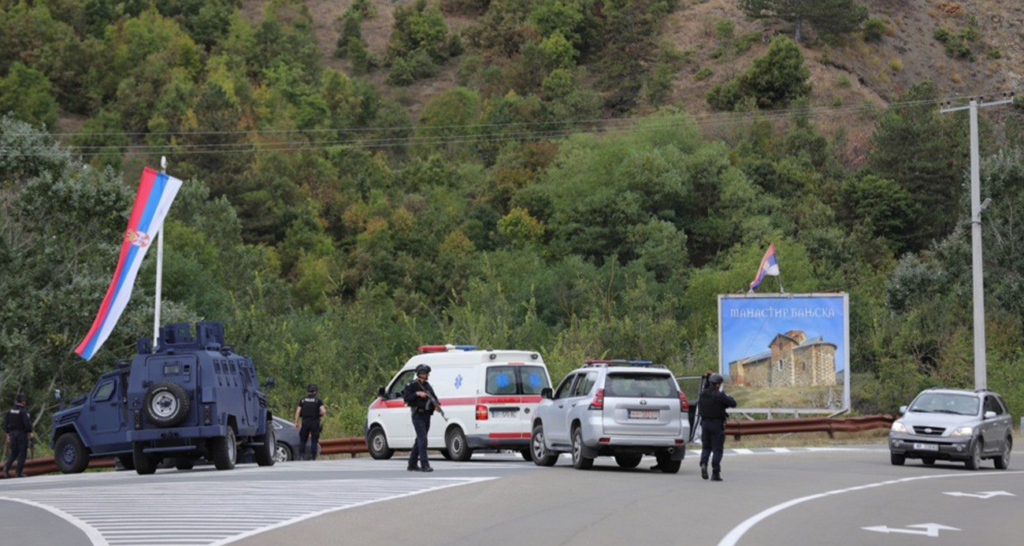Kosova’da polis ile Sırp grup arasındaki çatışma devam ediyor