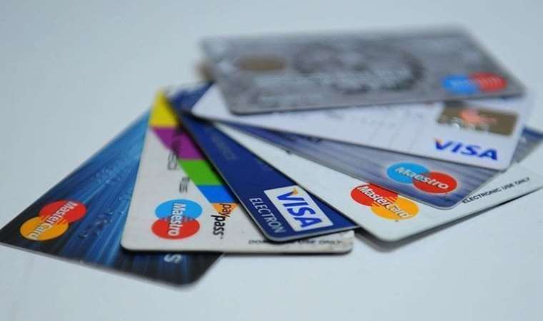 Kredi kartı borçları ekonomistleri bile şaşırttı