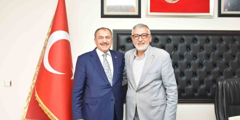 Eski Bakan Eroğlu’ndan Başkan Bozkurt’a ziyaret